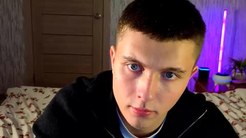 Denis online show from 10-11-25, 04:01