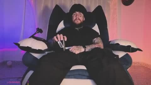 Oliver online show from 04-27-26, 03:15