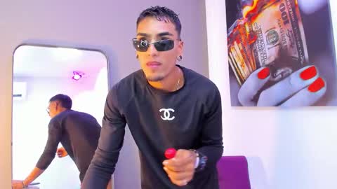 Snapshot of dennis_kinsey chatting on 02-20-26, 07:47 Dennis Kinsey online show from 02-20-26, 07:47