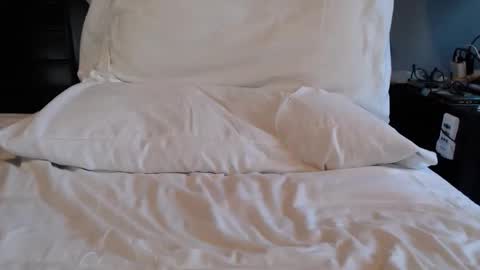 Dennis online show from 05-11-26, 03:07
