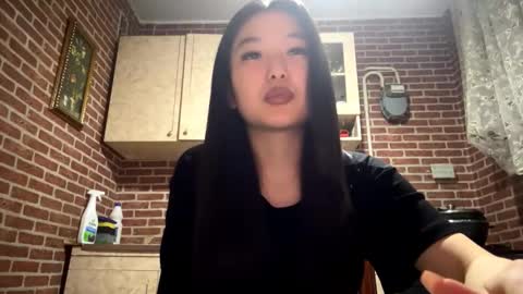 Snapshot of denysebernacchi chatting on 02-10-26, 02:10 Emma online show from 02-10-26, 02:10