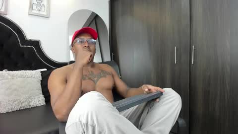 denzelrios online show from 10-21-25, 09:48