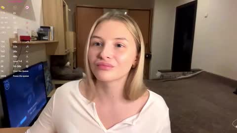 Vi  Victoria online show from 11-03-25, 04:52