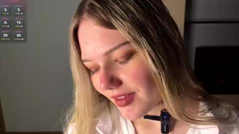 Luna online show from 03-22-26, 03:48