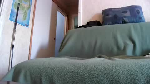 Snapshot of dereck59 chatting on 10-06-25, 11:07 dereck59 online show from 10-06-25, 11:07