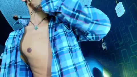 Dereck online show from 04-11-26, 10:19