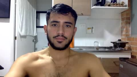 Snapshot of derek_smiith chatting on 12-10-24, 04:45 Derek smiith online show from 12-10-24, 04:45