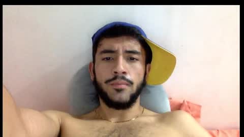 Snapshot of derek_smiith chatting on 01-15-25, 11:32 Derek smiith online show from 01-15-25, 11:32