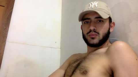 Snapshot of derek_smiith chatting on 09-27-25, 03:28 Derek smiith online show from 09-27-25, 03:28