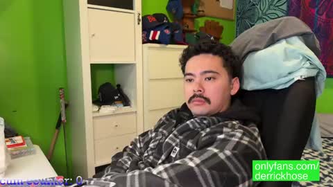 Derrick Hose online show from 02-06-25, 06:02