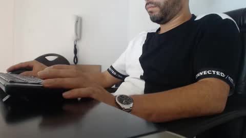     online show from 12-10-24, 06:17