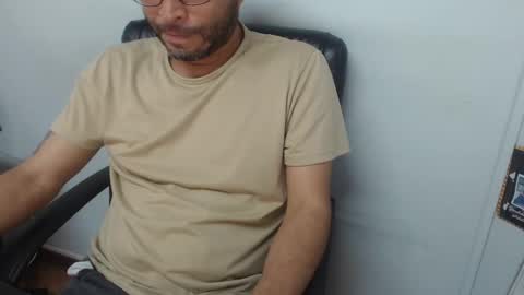     online show from 11-09-25, 03:32