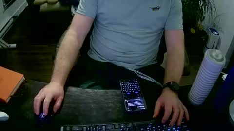 desdisdes online show from 04-12-26, 11:54