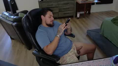 Snapshot of desertadventures25 chatting on 06-22-26, 09:34 desertadventures25 online show from 06-22-26, 09:34