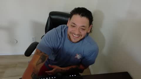 Snapshot of desertdude197 chatting on 02-02-26, 08:18 desertdude197 online show from 02-02-26, 08:18