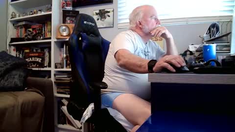 D K online show from 02-16-25, 05:26