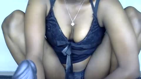 Snapshot of desi_darling chatting on 06-17-26, 04:19 kajal online show from 06-17-26, 04:19