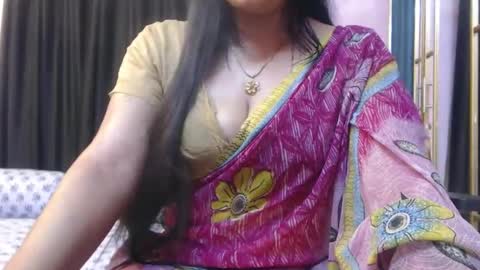 Maisa online show from 10-31-25, 05:25