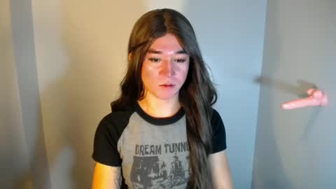 LORINE online show from 12-16-24, 10:34