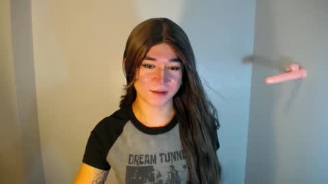 LORINE online show from 12-21-24, 12:49