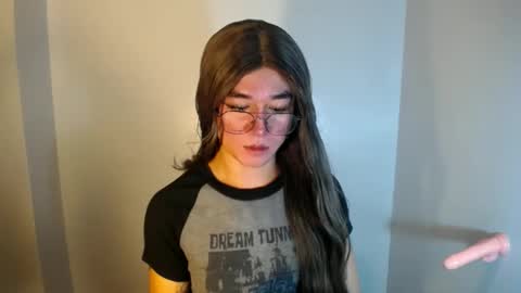 LORINE online show from 12-25-24, 12:58