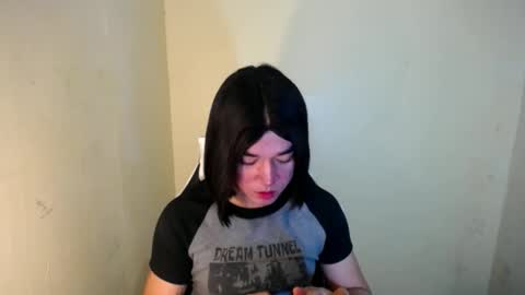 LORINE online show from 02-01-25, 03:41