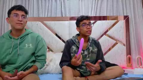 desire4duo online show from 10-25-25, 01:07