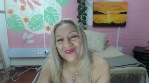 Snapshot of desire_latin chatting on 04-21-26, 03:50 VALERIA online show from 04-21-26, 03:50