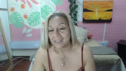 Snapshot of desire_latin chatting on 05-09-26, 04:45 VALERIA online show from 05-09-26, 04:45