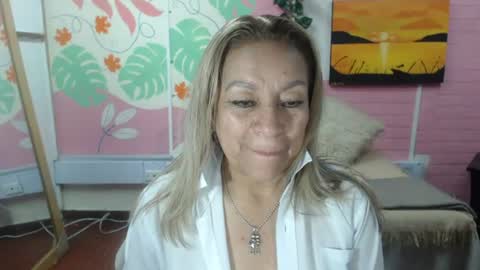 Snapshot of desire_latin chatting on 07-01-26, 08:41 VALERIA online show from 07-01-26, 08:41