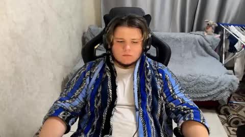 Snapshot of desiredude9 chatting on 09-14-25, 05:12 desiredude9 online show from 09-14-25, 05:12