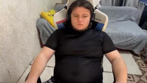 Snapshot of desiredude9 chatting on 10-05-25, 06:06 desiredude9 online show from 10-05-25, 06:06