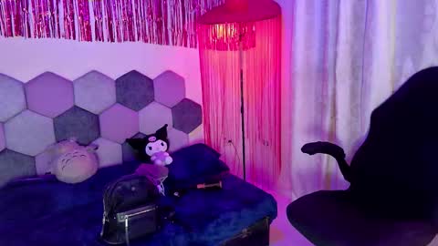 TORI AND MR. BEAR online show from 02-22-26, 06:06