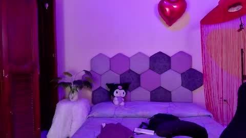 TORI AND MR. BEAR online show from 03-13-26, 12:45