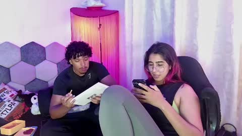 Snapshot of desireduo_tgn chatting on 06-01-26, 06:20 TORI AND MR. BEAR online show from 06-01-26, 06:20