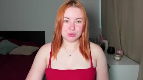 Snapshot of desirelayla chatting on 06-18-26, 06:35 LAYLA online show from 06-18-26, 06:35