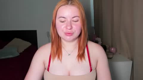 Snapshot of desirelayla chatting on 06-25-26, 06:51 LAYLA online show from 06-25-26, 06:51