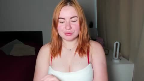 Snapshot of desirelayla chatting on 07-04-26, 07:25 LAYLA online show from 07-04-26, 07:25
