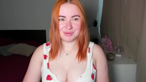 Snapshot of desirelayla chatting on 07-06-26, 06:10 LAYLA online show from 07-06-26, 06:10