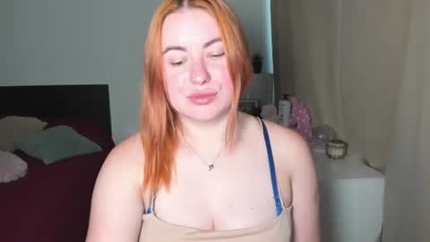 Snapshot of desirelayla chatting on 07-14-26, 10:21 LAYLA online show from 07-14-26, 10:21