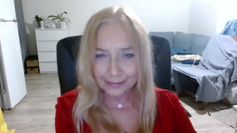 S O F I A online show from 01-12-25, 03:03