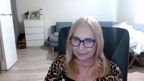 S O F I A online show from 01-27-25, 02:57