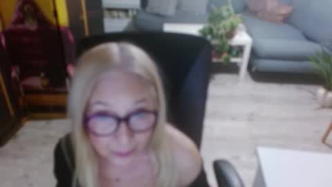 S O F I A online show from 02-03-26, 04:34