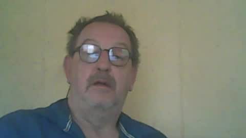 Snapshot of destelp chatting on 07-05-26, 10:44 destelp online show from 07-05-26, 10:44