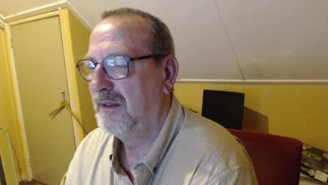 Snapshot of destelp chatting on 07-20-26, 01:57 destelp online show from 07-20-26, 01:57