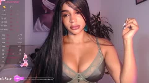 Snapshot of destinnemil chatting on 06-08-26, 10:26 Destinne Mill online show from 06-08-26, 10:26