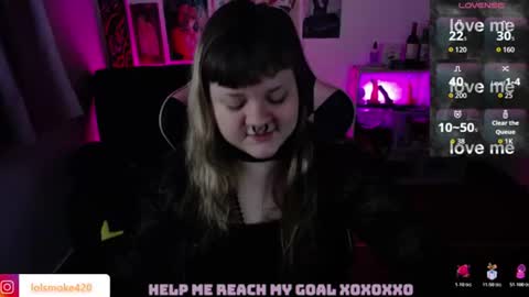 Snapshot of destroyall420 chatting on 06-20-26, 02:53 Lola Bdsm and fries online show from 06-20-26, 02:53