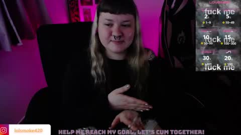 Snapshot of destroyall420 chatting on 07-25-26, 02:36 Lola Bdsm and fries online show from 07-25-26, 02:36