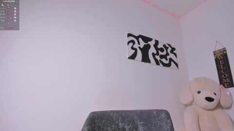 desty_y online show from 12-15-25, 05:01