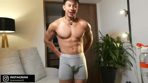 Snapshot of deus_belli chatting on 04-24-26, 02:03 Deus Belli online show from 04-24-26, 02:03
